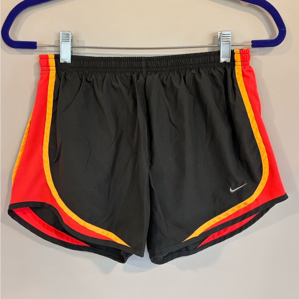 Nike Women's Dark Gray and Orange Athletic Tempo Shorts - Size Medium